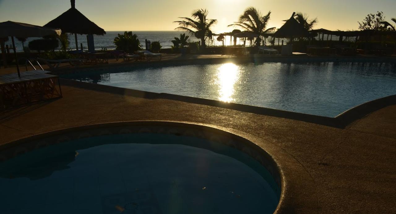 Terre D'Afrique Hotel Popenguine Exterior foto