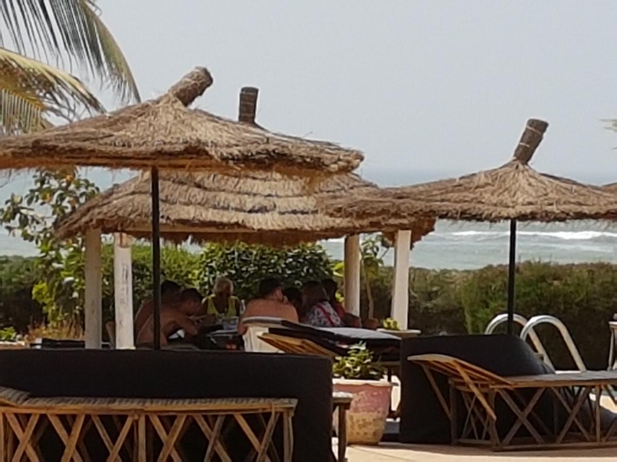 Terre D'Afrique Hotel Popenguine Exterior foto