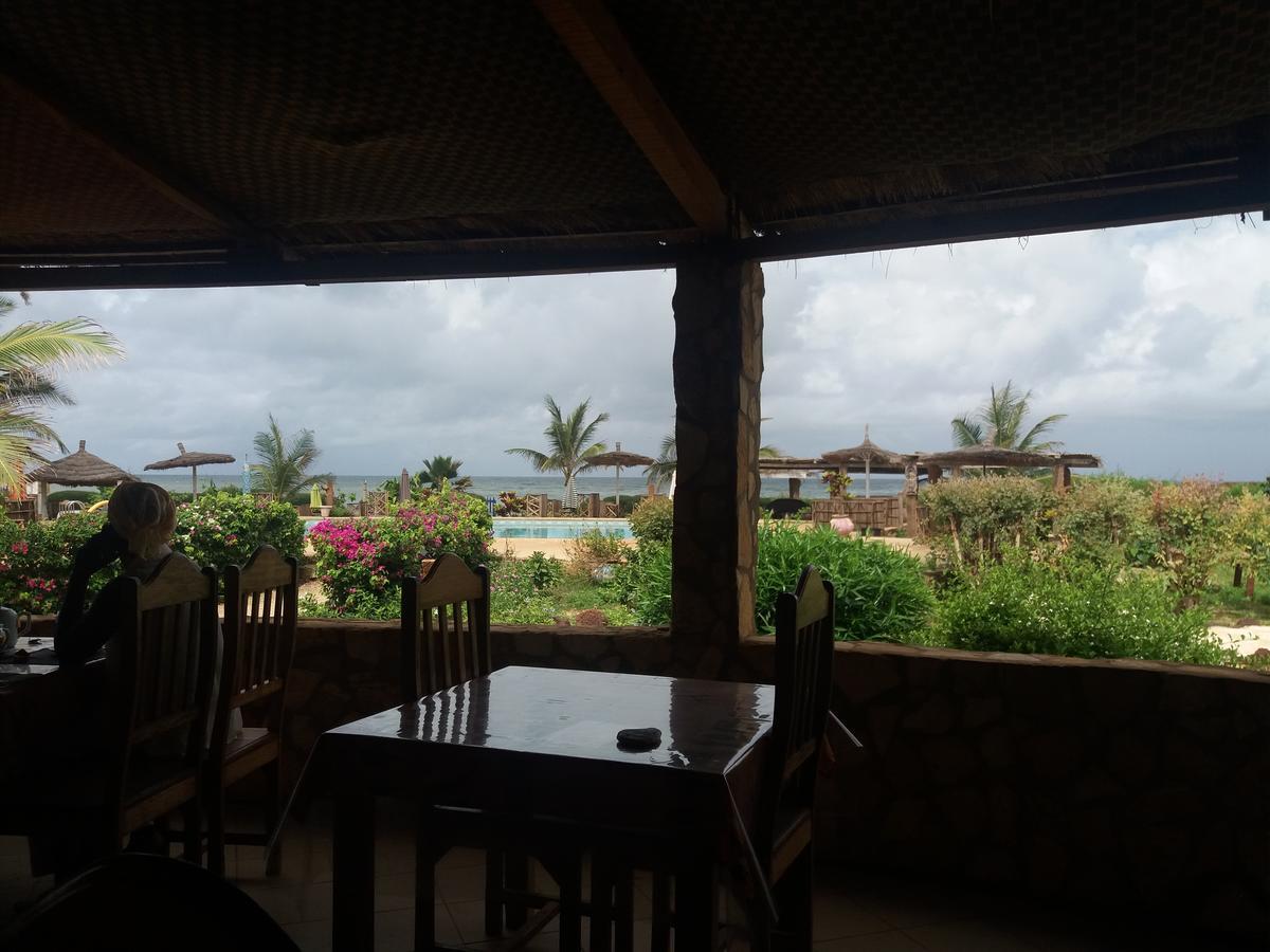 Terre D'Afrique Hotel Popenguine Exterior foto