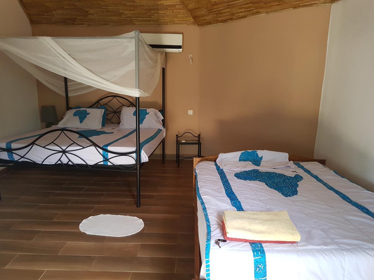 Terre D'Afrique Hotel Popenguine Exterior foto